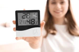 Digitale Hygrometer Digitale Hygrometer (depositphotos.com)